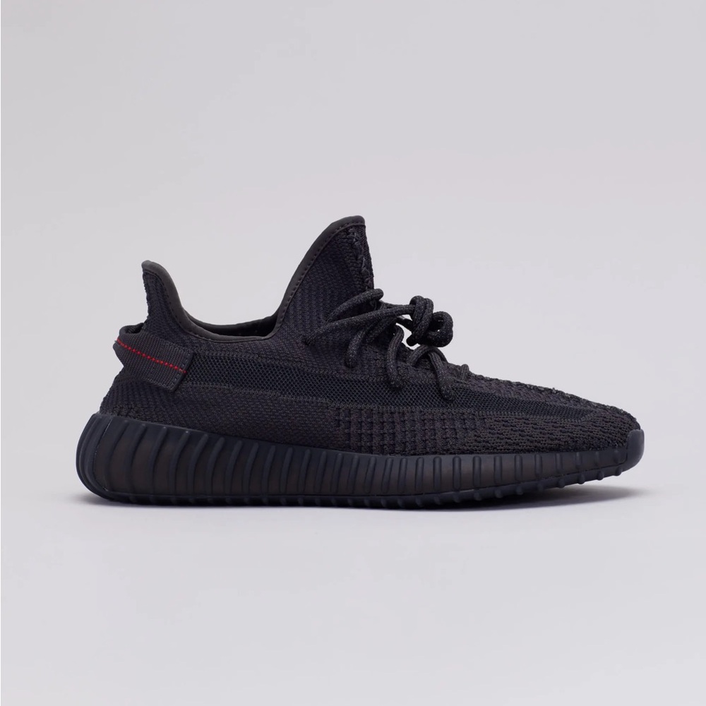YEEZY BOOST 350 V2 - BRAND NEW / EUC